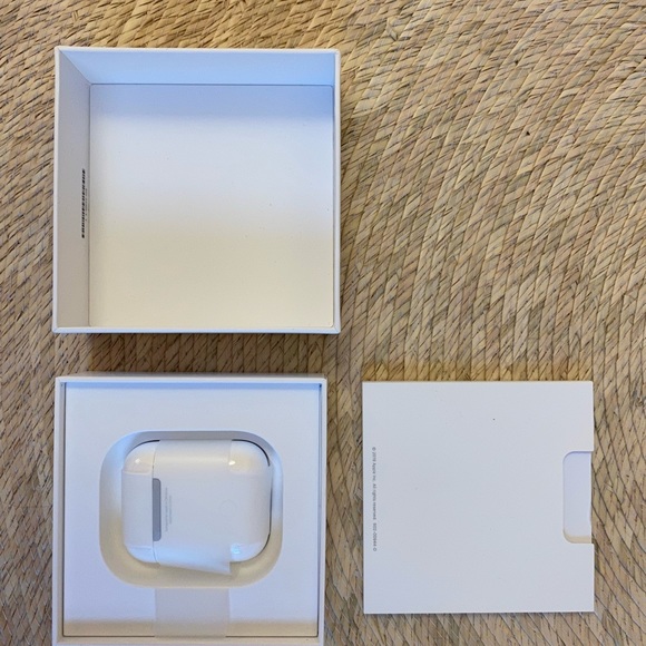 AirPods 2nd Generation New In Box with Case and Charger - Picture 3 of 6